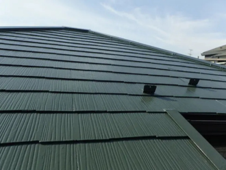 グリーン色の屋根